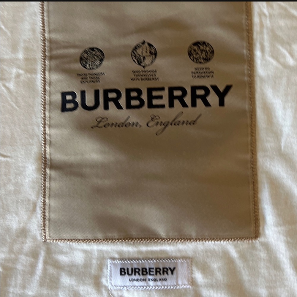 Burberry T-shirt